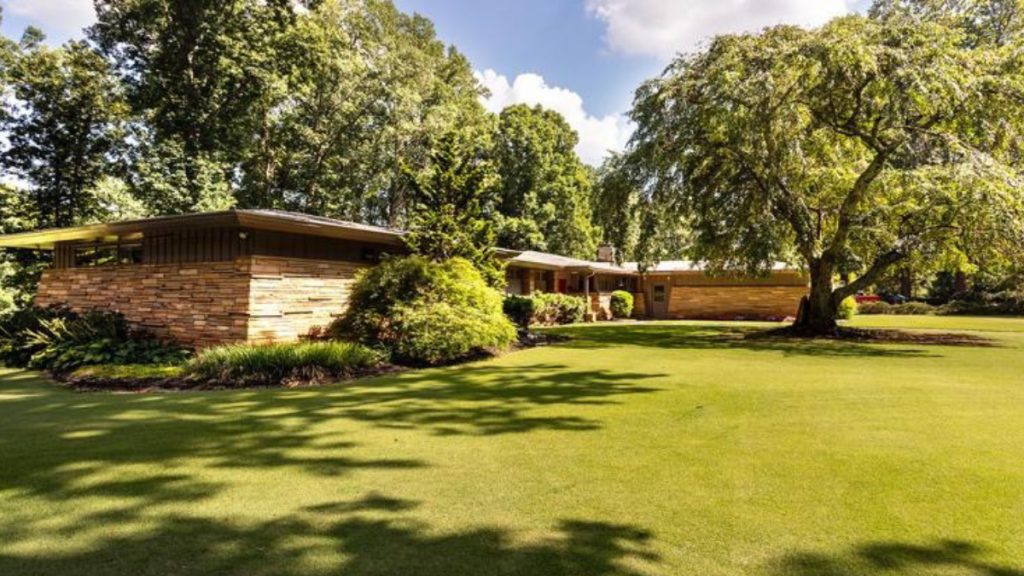 Myers House, Greenville, SC built in 1952 by local architect Charles Potter